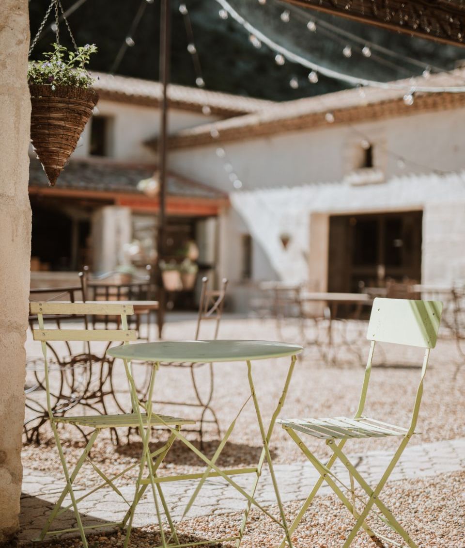 Terrasse sièges repos soleil